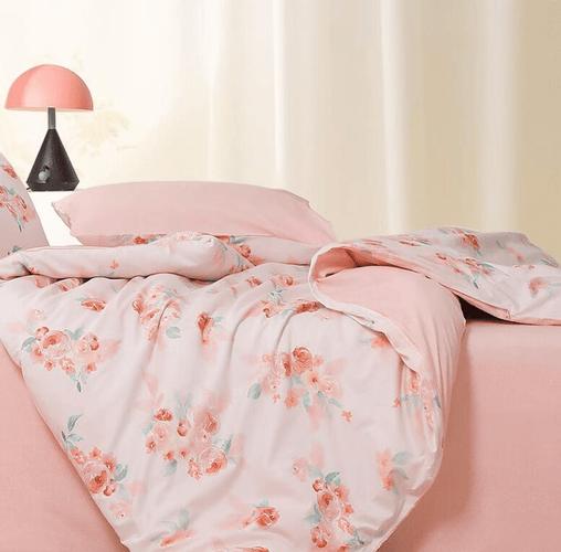 舒适睡眠始于优质床上用品 从被到被子的全面指南